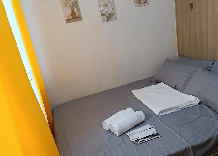 Apartahotel Staycation Zone *